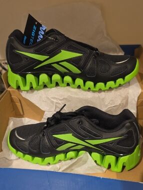 Reebok Kids Black & Neon Green ZigTech Sneakers New Witg Tags Size 6.5